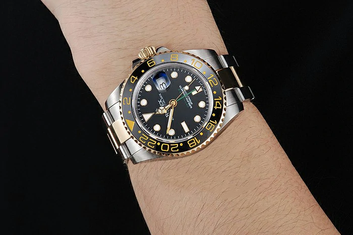 Rolex GMT Master Black Bezel Black Dial new115403