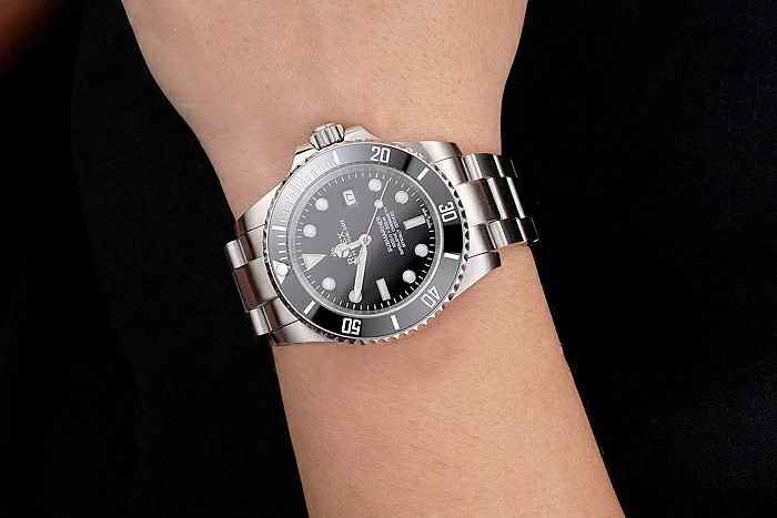 Rolex Submariner Small Date Black Dial And Bezel Stainless Steel Case And Bracelet new121625