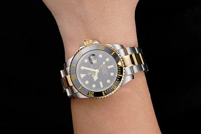 Rolex Submariner Black Dial And Bezel Two Tone Steel Gold Bracelet new121628