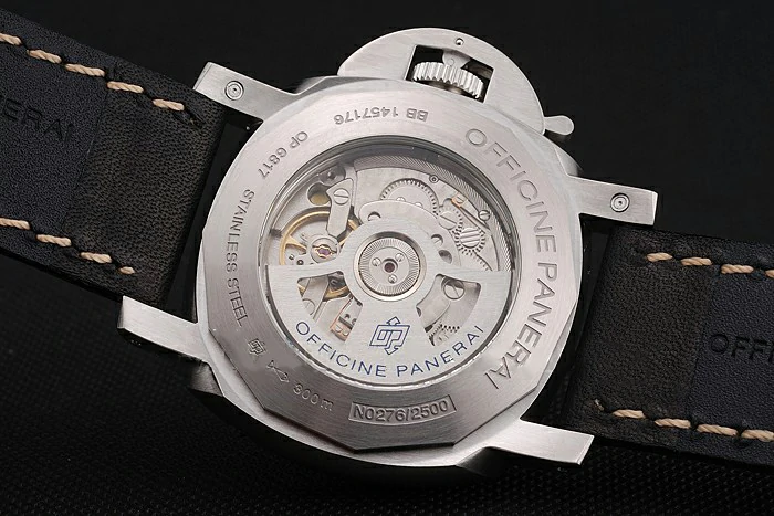 Panerai Luminor Submersible Black Dial Stainless Steel Case Black Leather Strap new122052
