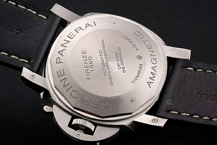 Panerai Luminor Submersible Black Dial Stainless Steel Case Black Bezel Black Leather Strap new122053