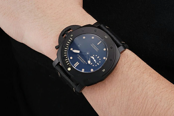Panerai Luminor Submersible Black Dial Black Case Black Leather Strap new122054