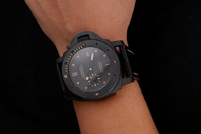 Panerai Luminor Submersible 3 Days Black Dial Black Case Black Leather Strap new122098