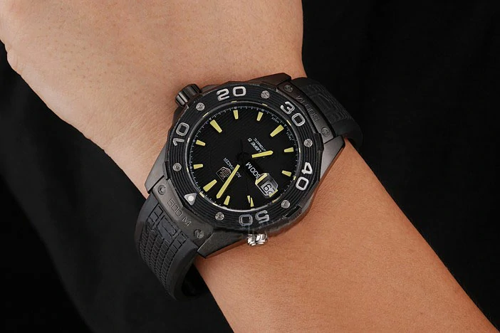Tag Heuer Aquaracer Calibre 5 Black Dial Black Bezel Black Case Black Rubber Strap new122160