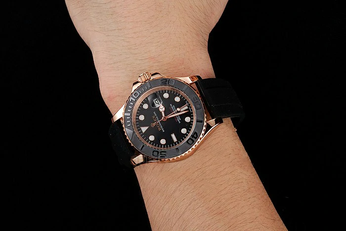 Rolex Yacht Master Black Dial And Bezel Everose Dial Oysterflex Bracelet new122250