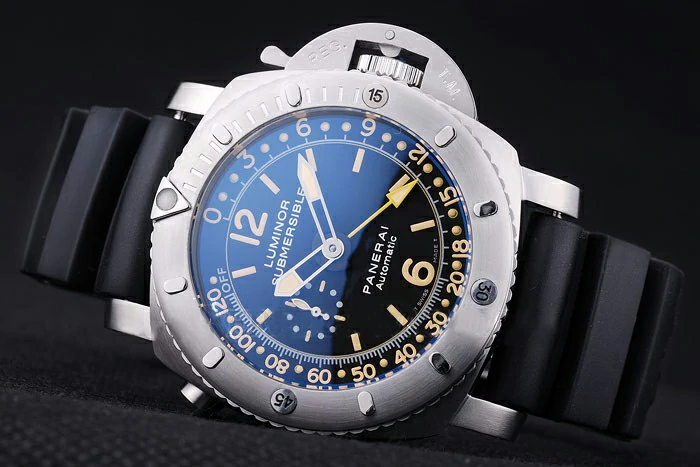 Panerai Luminor Submersible Black Dial Black Rubber Bracelet new80872