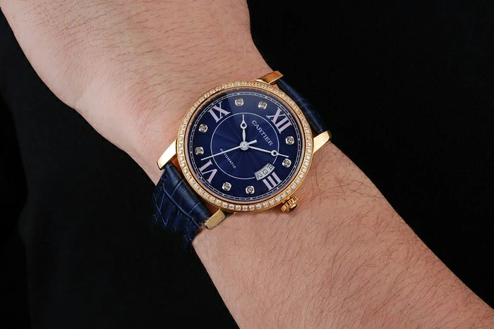 Cartier Ronde Solo Blue Dial Gold Diamond Case Blue Leather Strap new121247