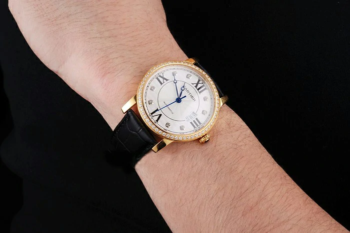 Cartier Ronde Solo White Dial Gold Diamond Case Black Leather Strap new121249