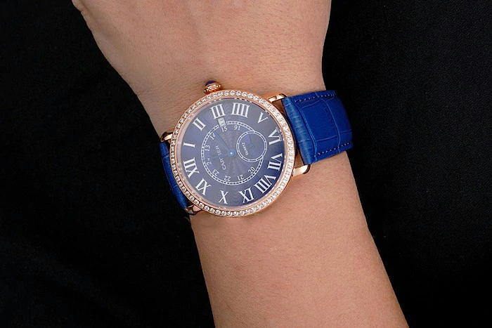 Cartier Ronde Louis Cartier Blue Dial Gold Case Diamond Bezel Blue Leather Strap new121531