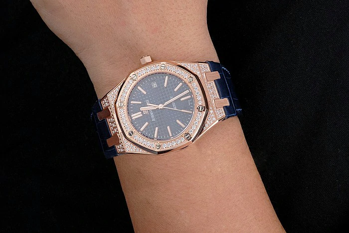 Audemars Piguet Royal Oak Blue Dial Gold Case With Diamonds Blue Leather Strap new121575