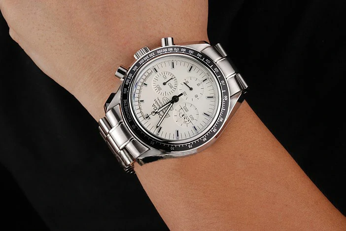 Omega Speedmaster Professional Apollo 13 Silver Snoopy Award White Dial Stainless Steel Case And Bracelet new122134