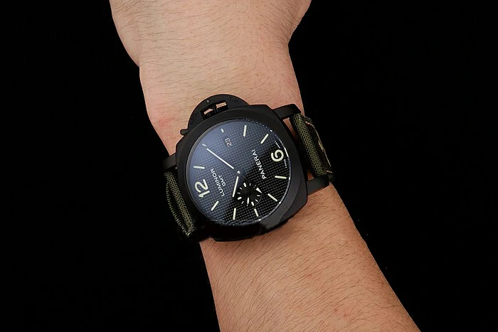 Panerai Luminor 1950 3 Days GMT Black Case Black Dial Green Bracelet new124469