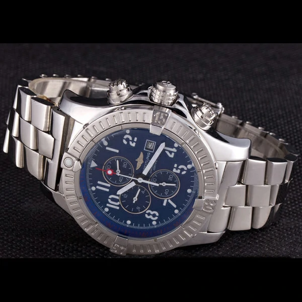 Breitling Avenger new57463