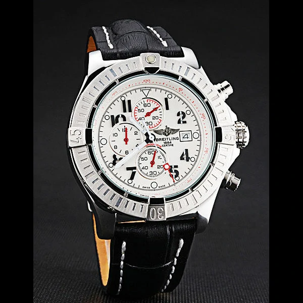 Breitling Avenger new57468