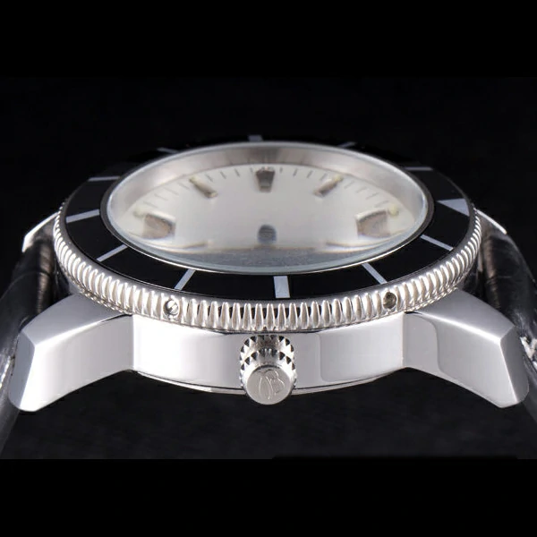Breitling Certifie SuperOcean White Dial Black Tachymeter new58563