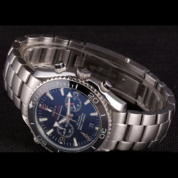 Omega James Bond Skyfall Chronometer Watch with Blue Dial and Black Bezel new59421