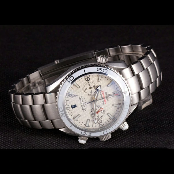 Omega James Bond Skyfall Chronometer Watch with White Dial and White Bezel new59465