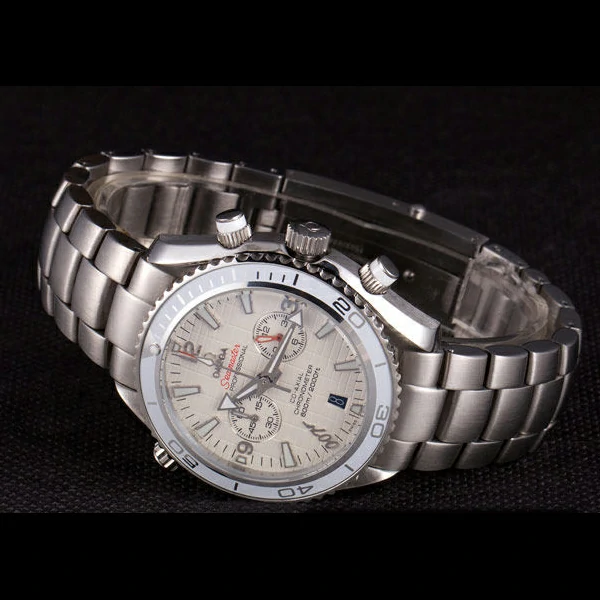 Omega James Bond Skyfall Chronometer Watch with White Dial and White Bezel new59465