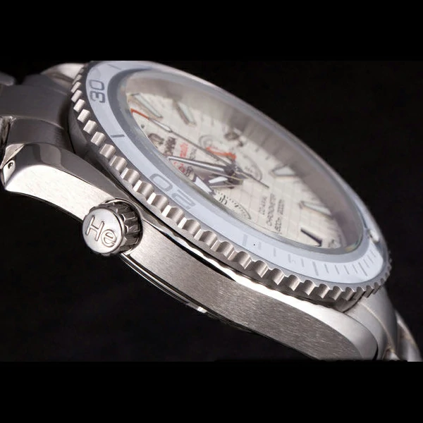 Omega James Bond Skyfall Chronometer Watch with White Dial and White Bezel new59465