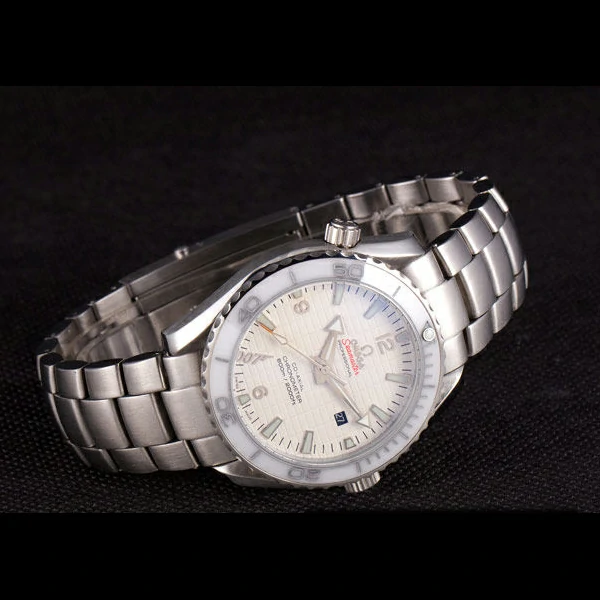 Omega James Bond Skyfall Watch with White Dial and White Bezel new59468