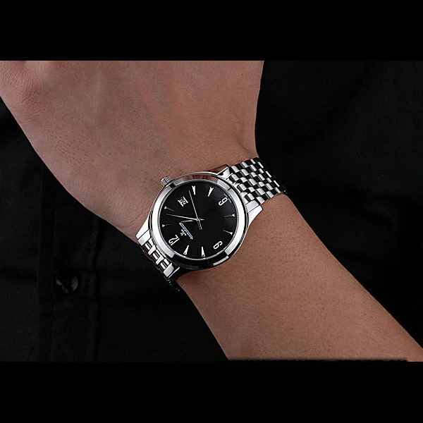 Jaeger LeCoultre Master Black Dial Stainless Steel Bezel Stainless Steel Band new59995