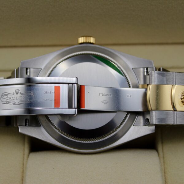 Replica Rolex Sky-Dweller Fluted Bezel White Dial Jubilee Watch