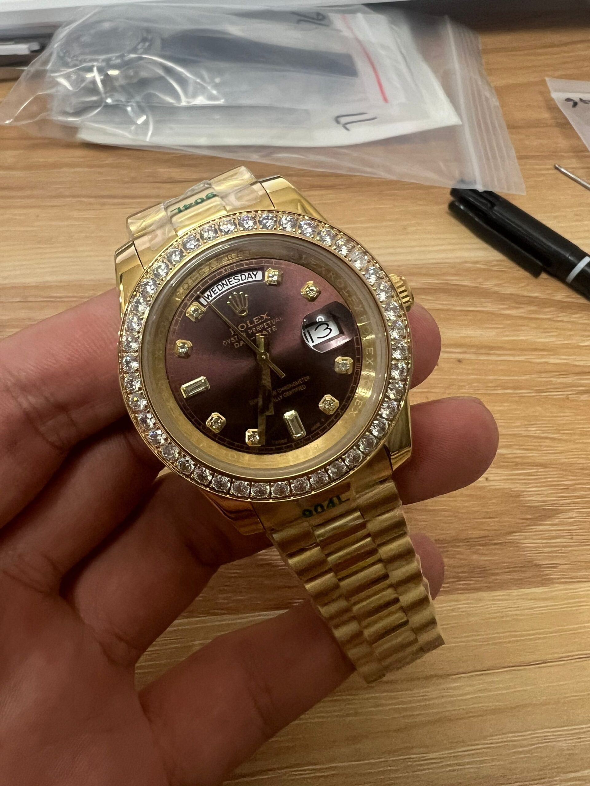 Replica Rolex Day Date Diamond Bezel Yellow Gold 40MM Watch New25005
