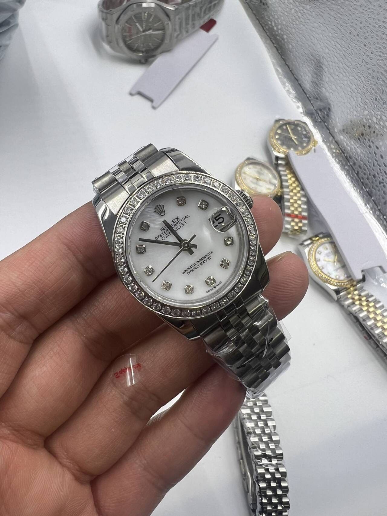 Replica Rolex Datejust MOP Dial White Gold Diamond Bezel 31MM Watch New25016