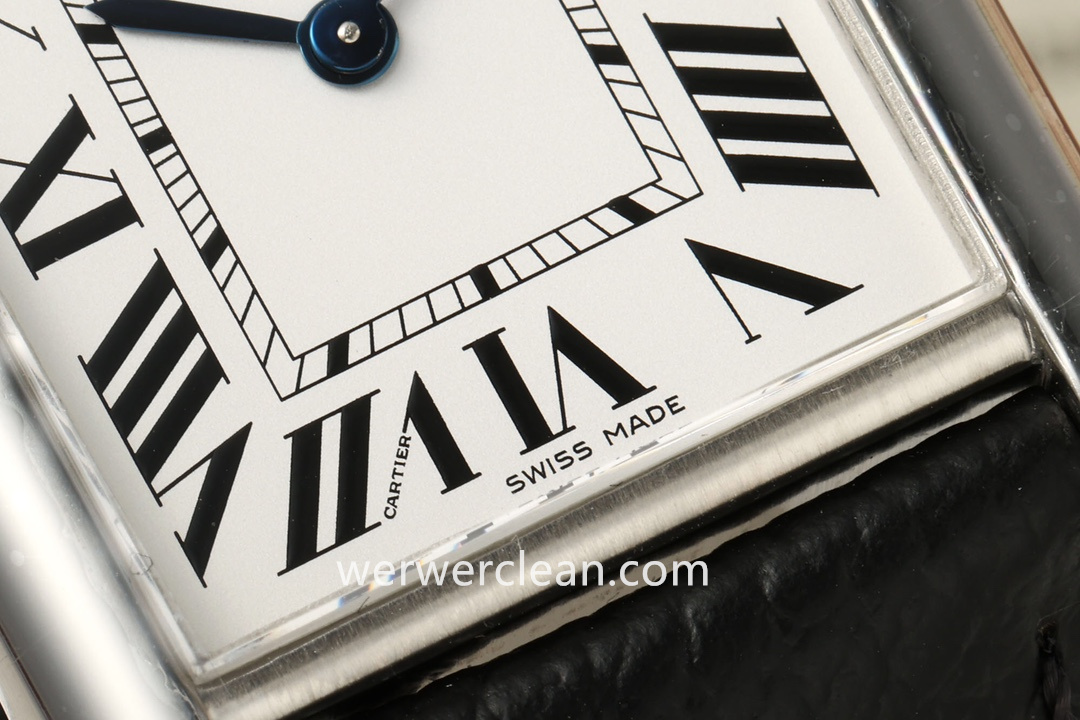 AF Factory Cartier Tank Must Medium Model WSTA0136 Silver Dial 33.7 x 25.5mm Quartz Leather Strap Watch