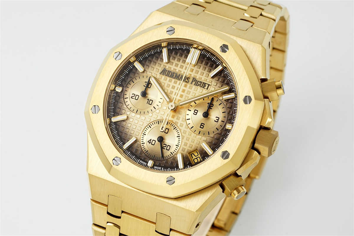 AP 26240BA Replica – Luxury Yellow Gold Royal Oak Chronograph by APS Factory