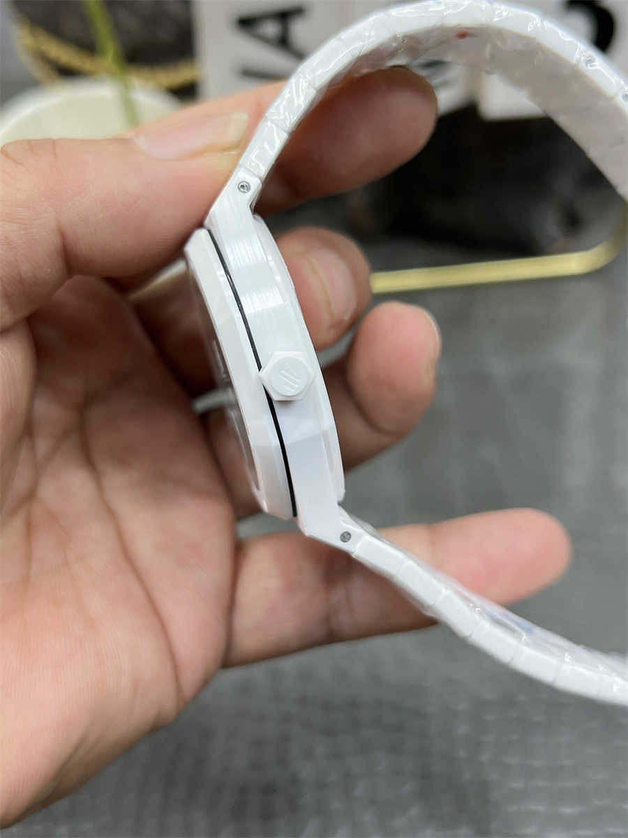 Audemars Piguet 15500 Replica White Ceramic Mod by APS Factory – Full Custom Edition Review (2025)