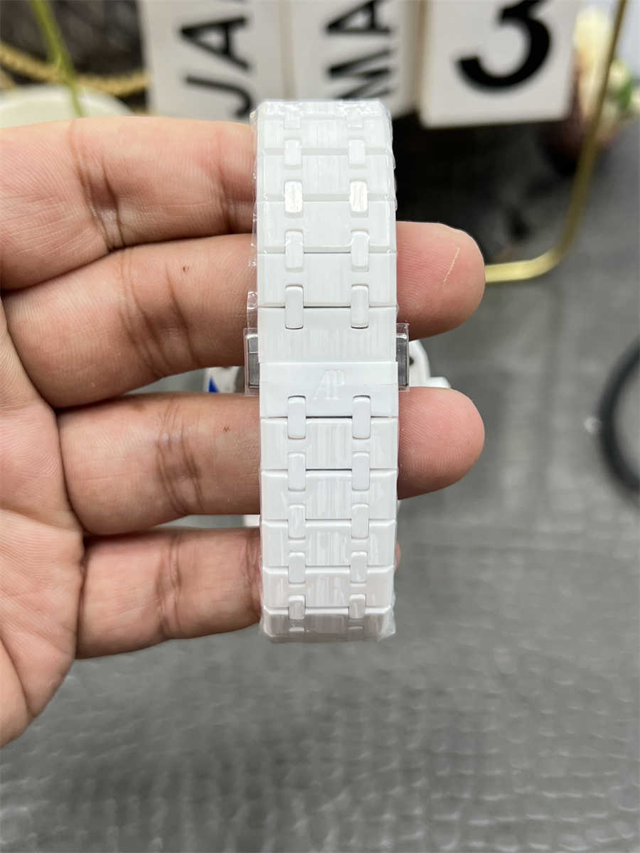 Audemars Piguet 15500 Replica White Ceramic Mod by APS Factory – Full Custom Edition Review (2025)