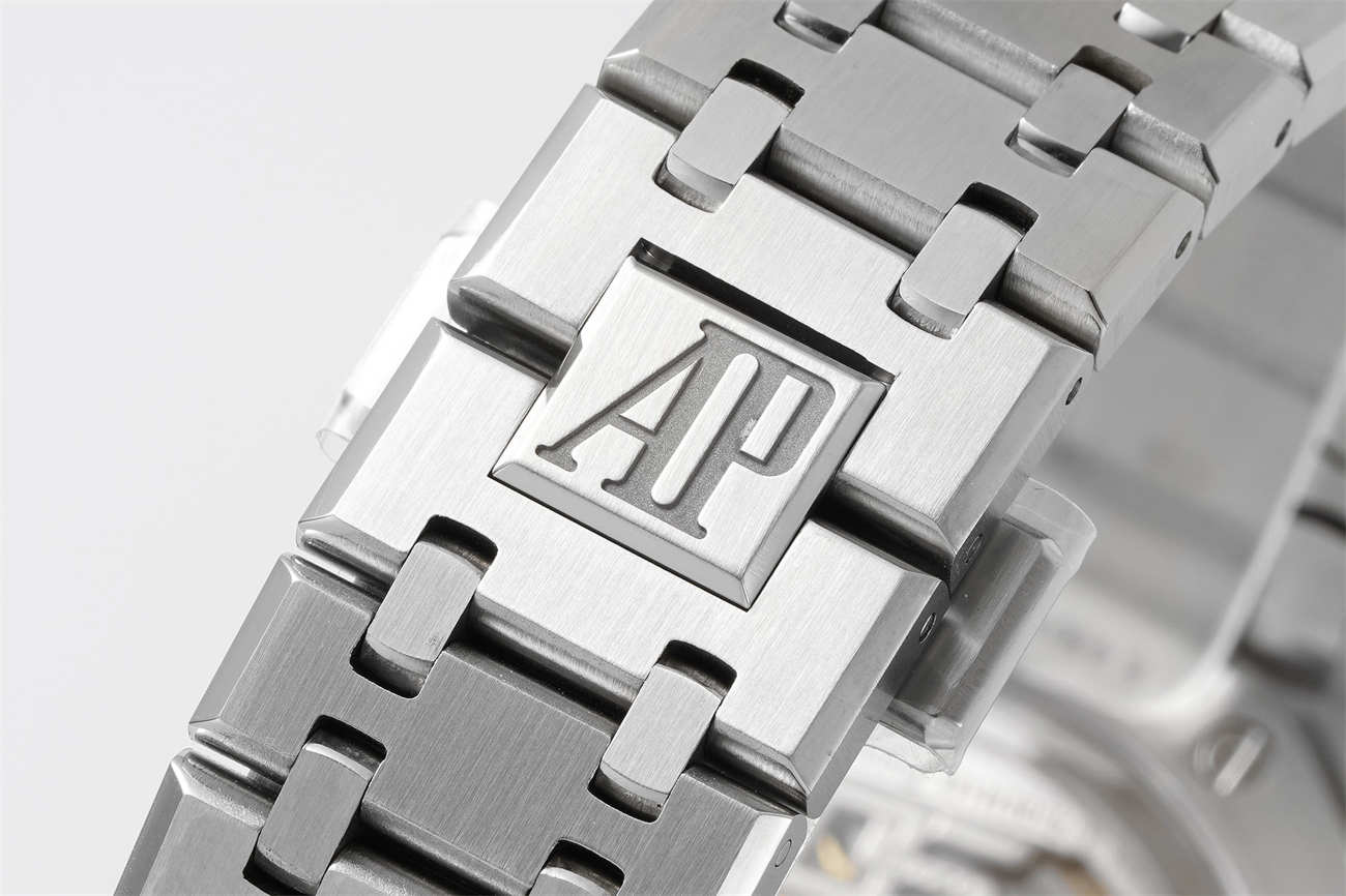 Audemars Piguet 15510 Black – Royal Oak 41 mm Stainless Steel Automatic Watch