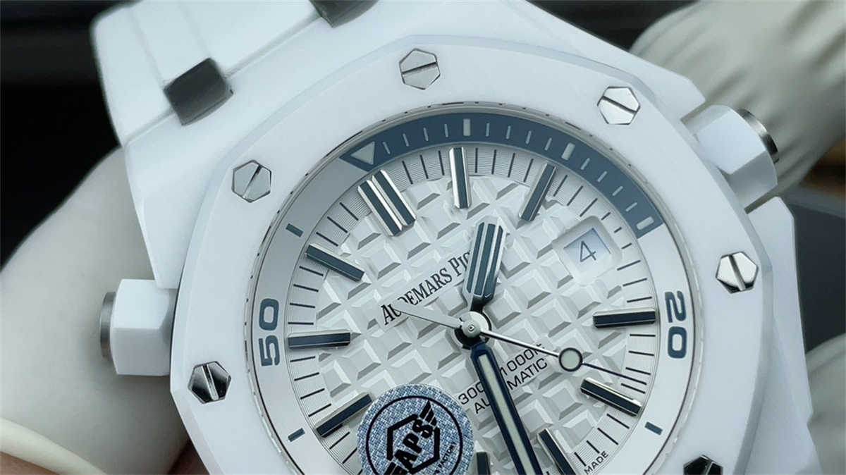 Audemars Piguet 15707 Ceramic Replica – APS White Ceramic Royal Oak Offshore 42mm