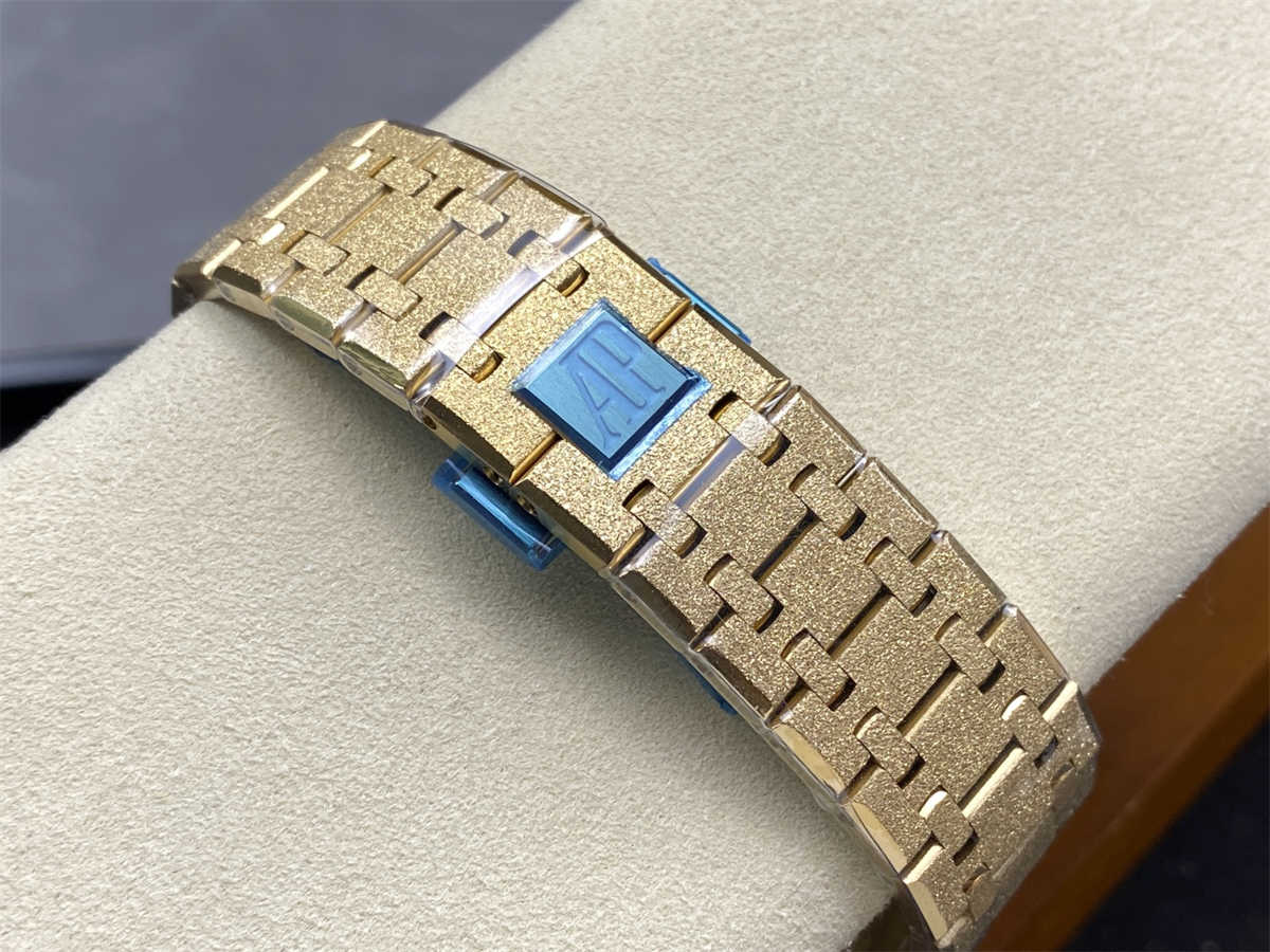 Audemars Piguet 26240 Replica – APS Frosted Gold Royal Oak Chronograph
