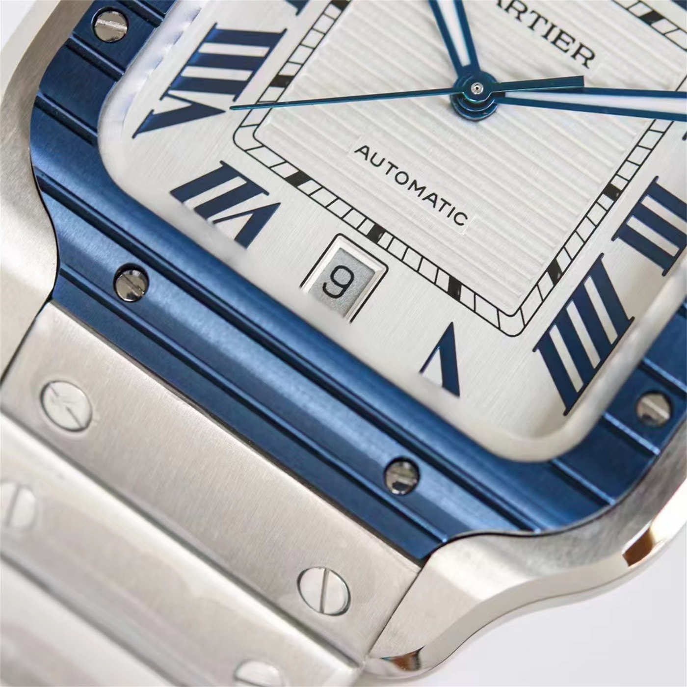Cartier Santos Blue Bezel Replica (WSSA0047) – GF Factory [Rubber Strap]