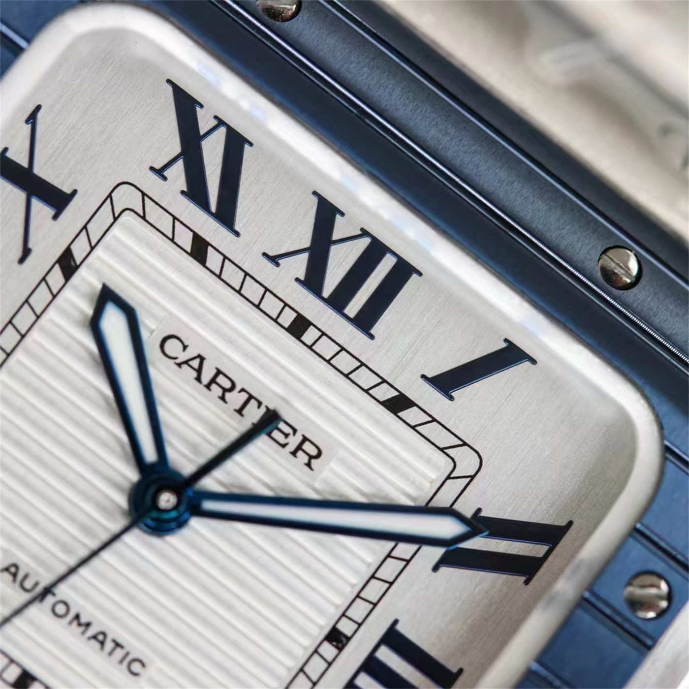 Cartier Santos Blue Bezel Replica (WSSA0047) – GF Factory [Rubber Strap]