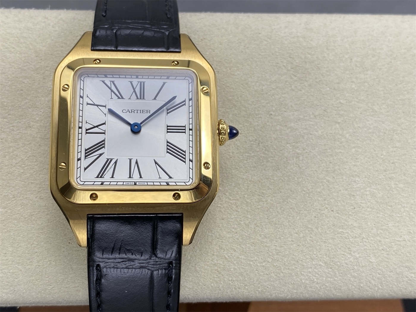 Cartier Santos Dumont XL Replica (Gold/White) – Swiss Quartz [F1 Factory]