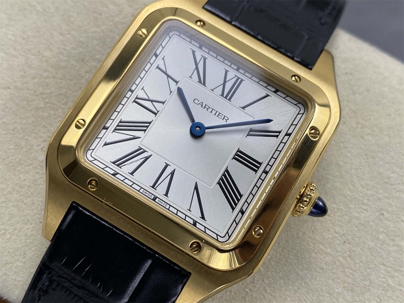Cartier Santos Dumont XL Replica (Gold/White) – Swiss Quartz [F1 Factory]