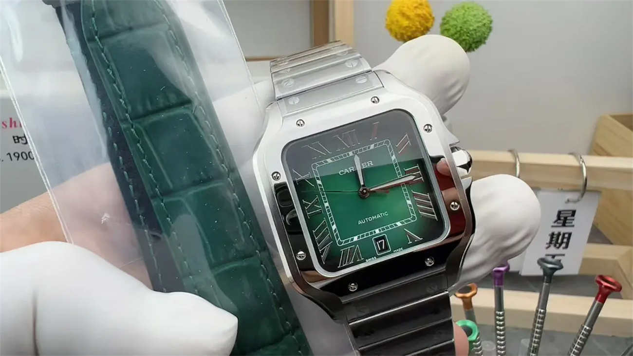 BV Factory Cartier Santos Green Dial Replica – Large Gradient Model (Miyota 9015)