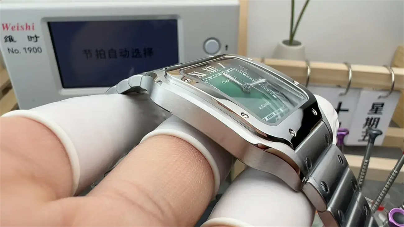 BV Factory Cartier Santos Green Dial Replica – Large Gradient Model (Miyota 9015)