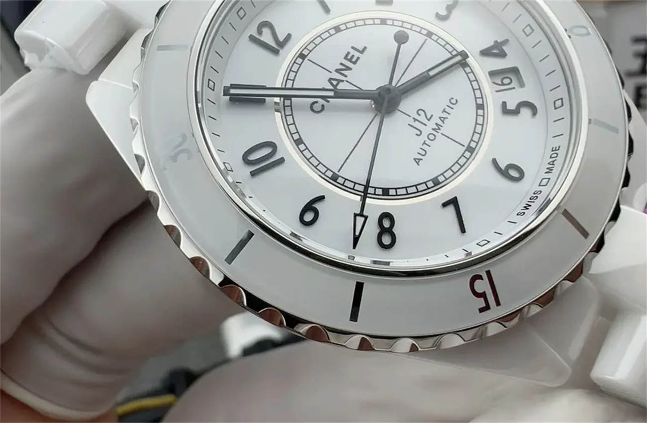 BV Factory Chanel J12 Replica Watch – White Ceramic H5700 (Calibre 12.1 Clone)