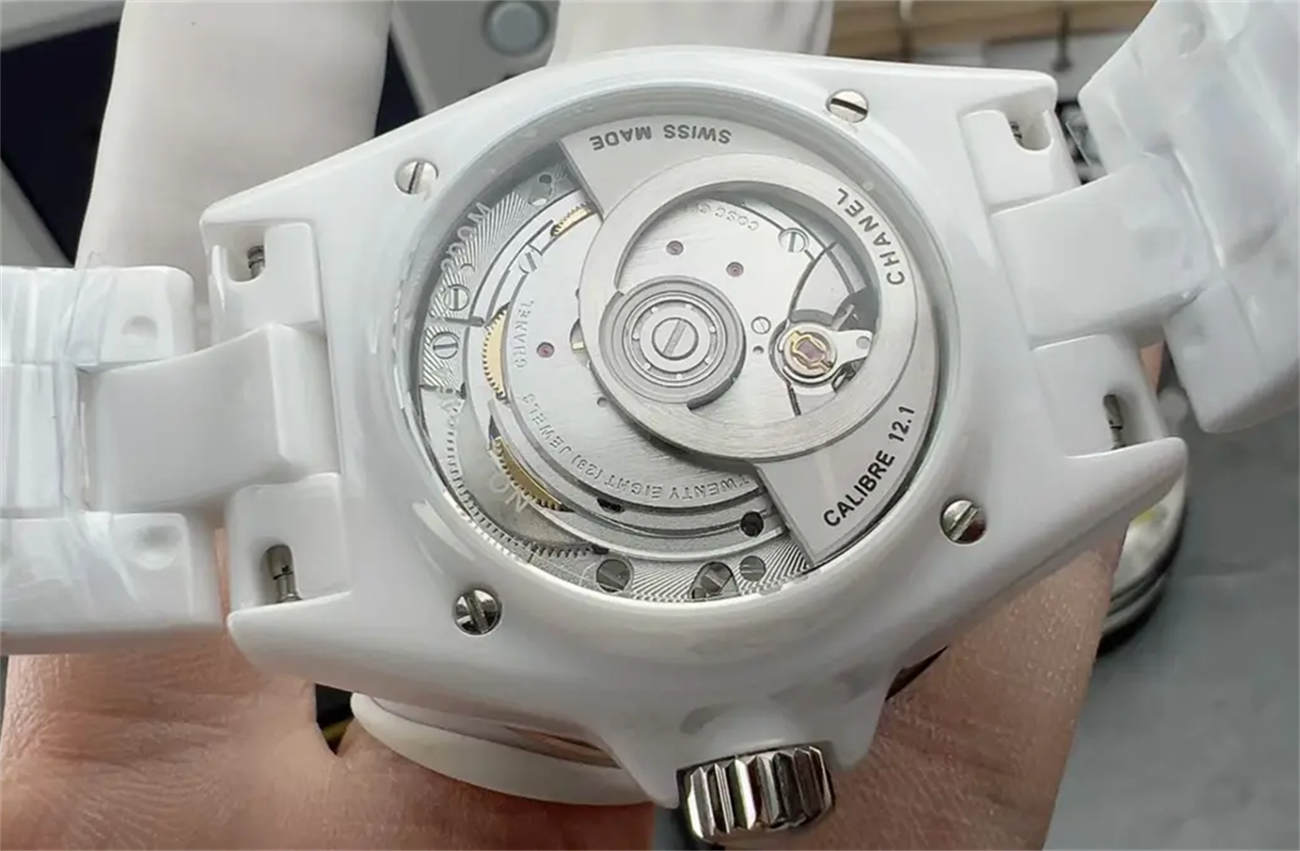 BV Factory Chanel J12 Replica Watch – White Ceramic H5700 (Calibre 12.1 Clone)