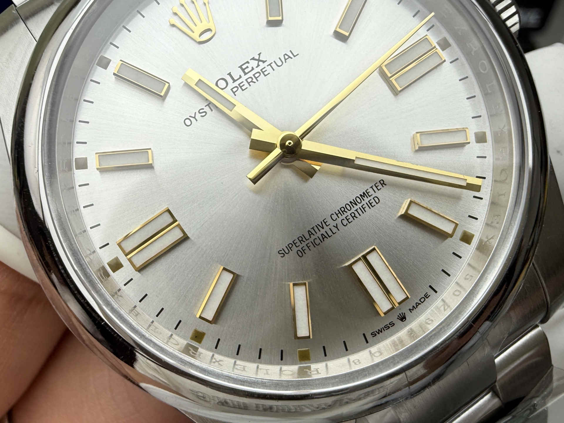 Clean Factory 124300-0001 – OP41 Silver Dial Replica with 3230 Movement