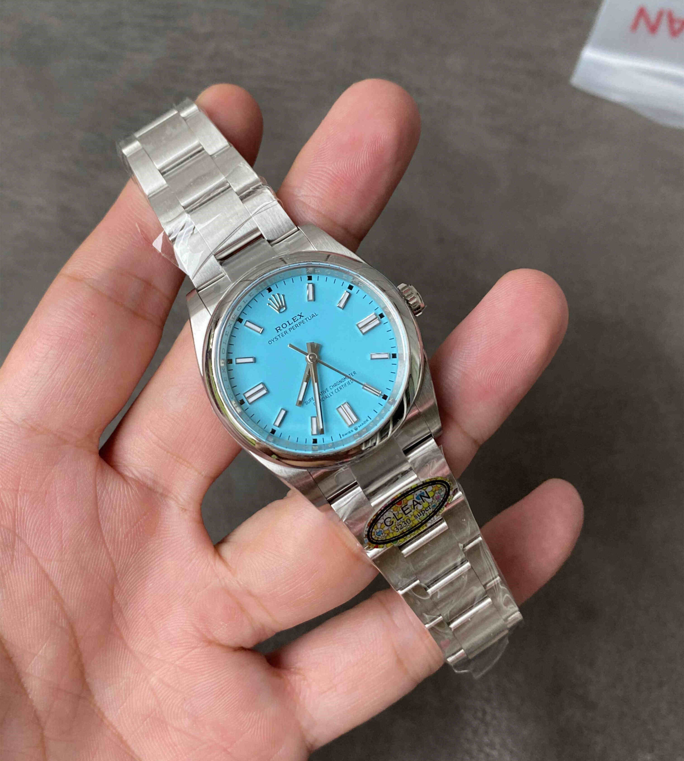 Clean Factory 124300‑0006 – 41mm Tiffany Blue Oyster Perpetual Replica