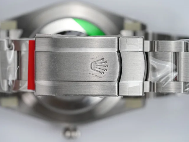 Clean Factory 124300‑0008 – 41mm Oyster Perpetual Celebration Dial Replica