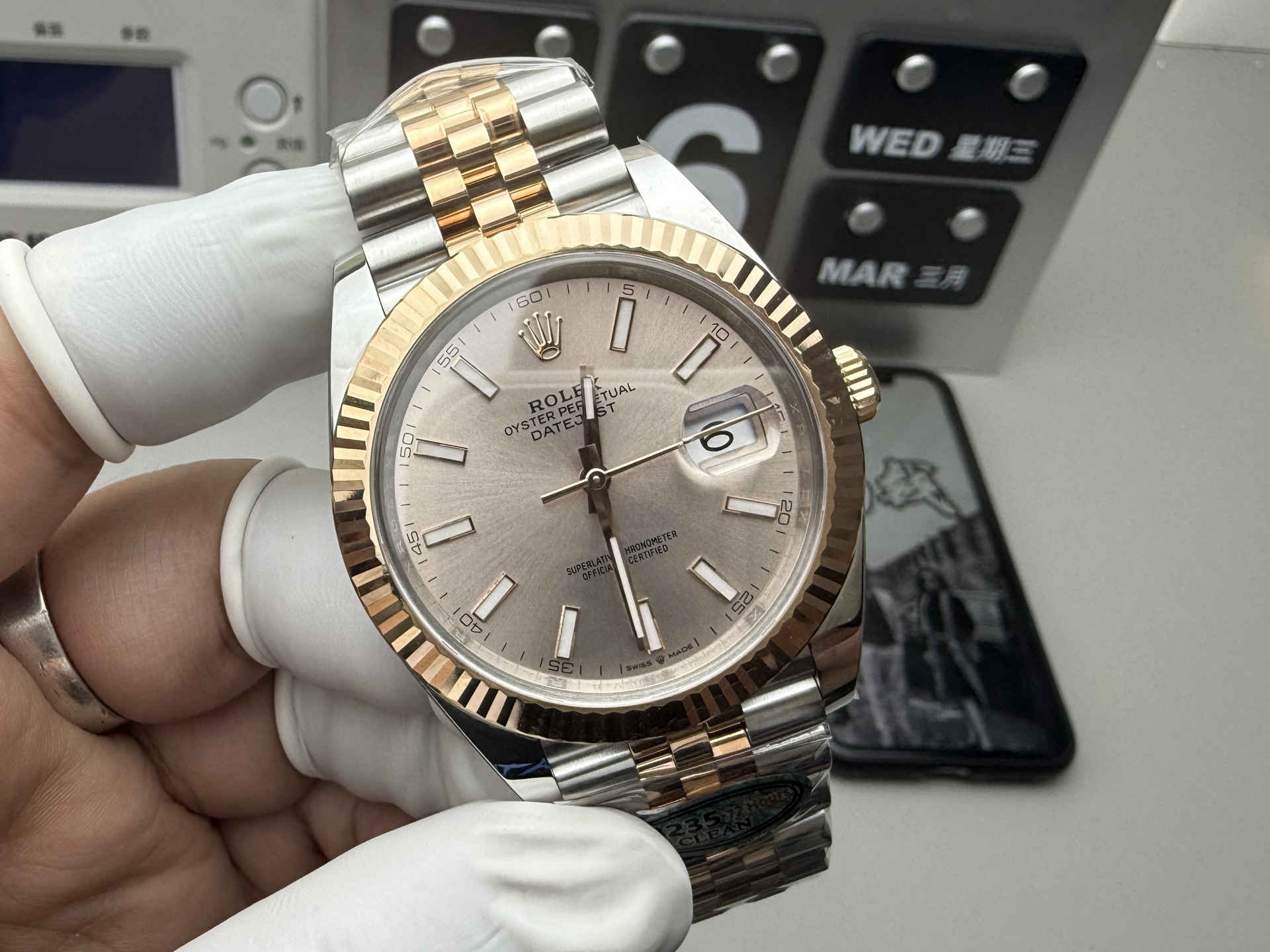 Clean Factory Datejust 126331 – Rose Gold & Steel 41mm Pink Dial Replica Watch