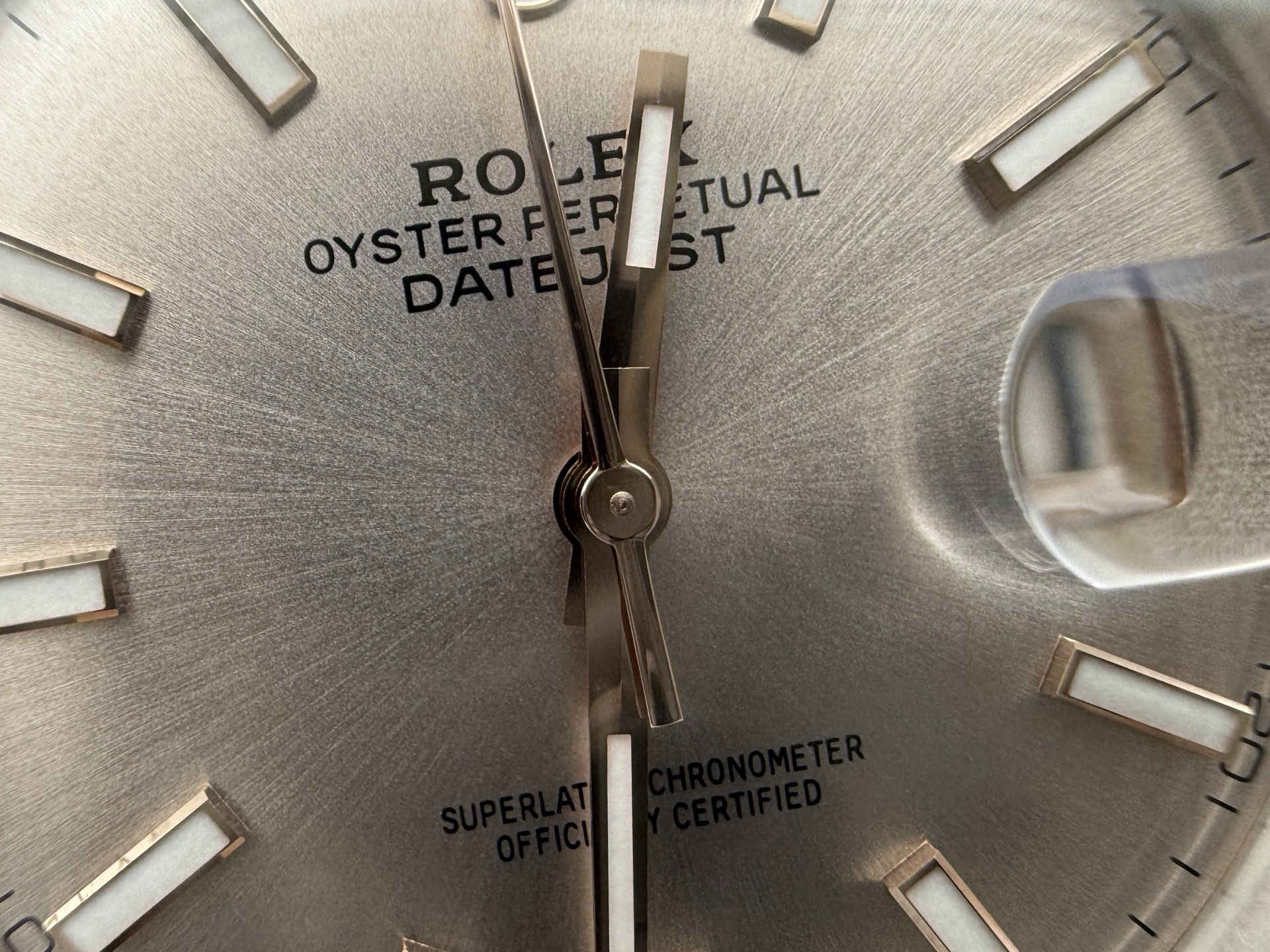 Clean Factory Datejust 126331 – Rose Gold & Steel 41mm Pink Dial Replica Watch