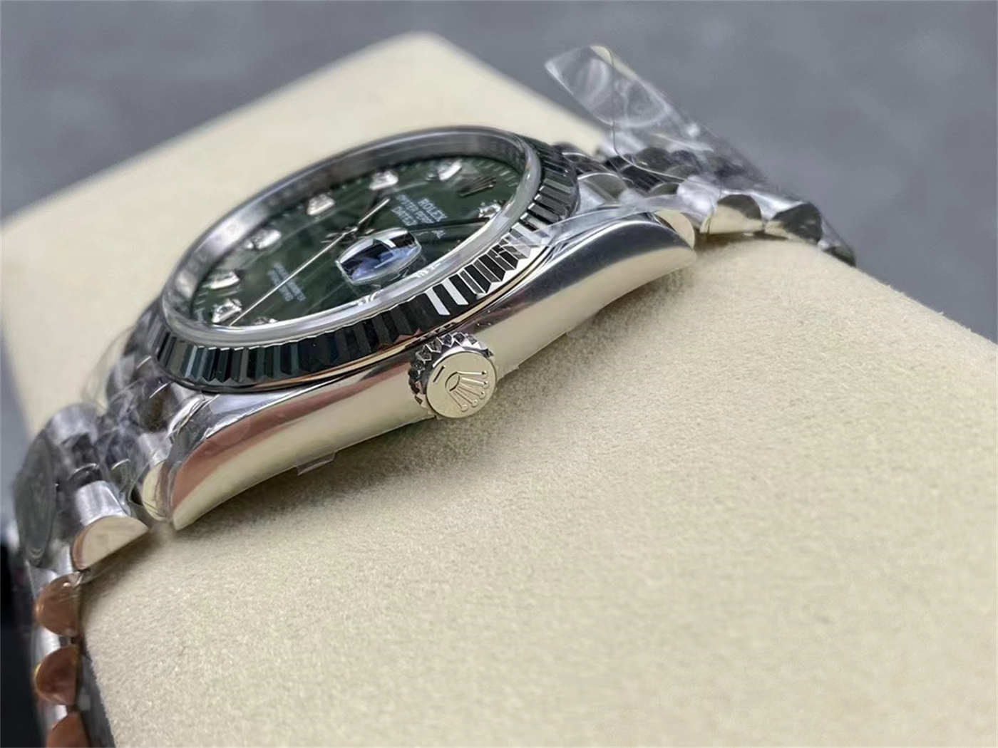 Clean Factory Datejust 36 Palm Motif Dial (Green) – VR3235 Movement