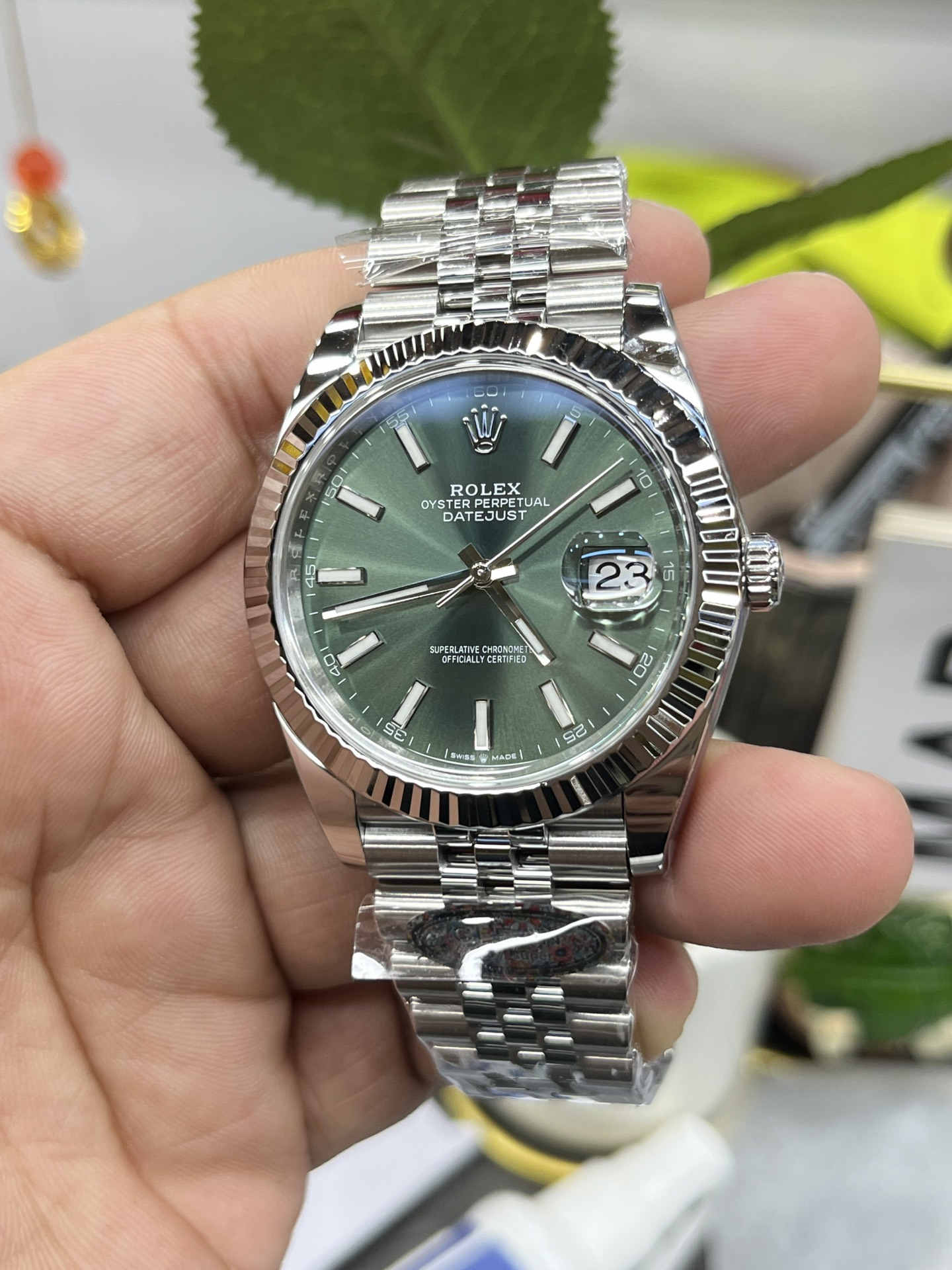 Clean Factory Datejust 41 126334 – Mint Green Dial 41mm